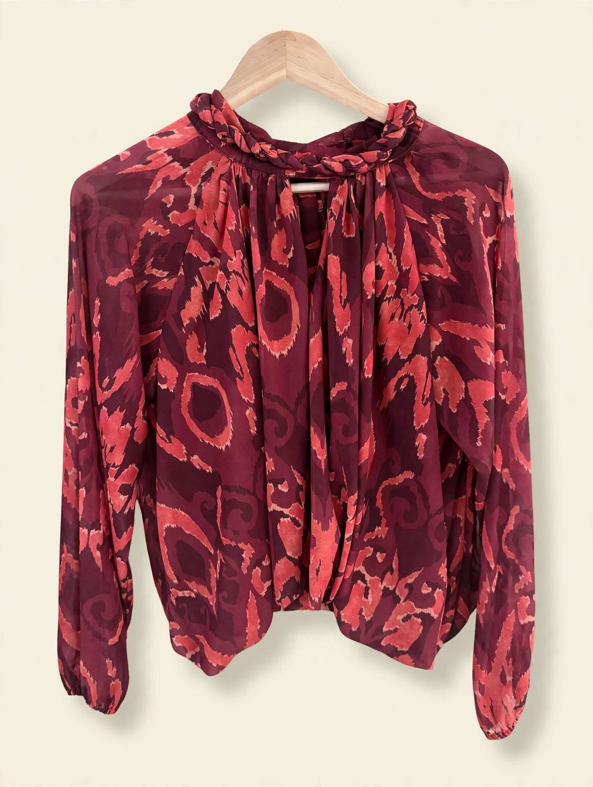 Berry Print Tie-Bow Back Bubble Hem Top