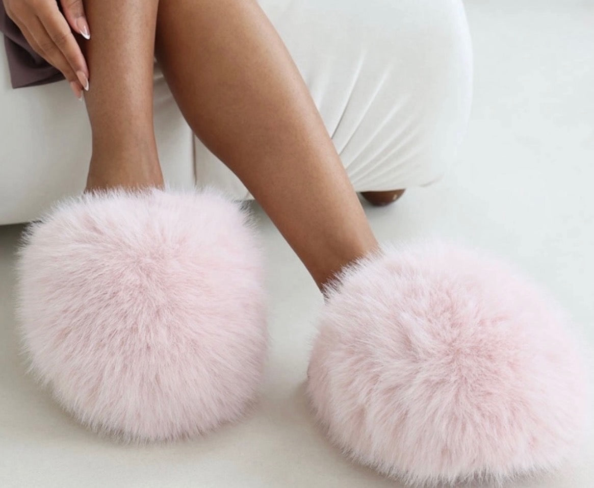 Luxe Pink Over fluffy Slippers